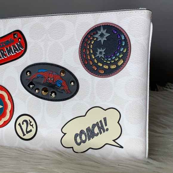 Coach x Marvel Large Gallery Wristlet Wallet - Picture 10 of 13